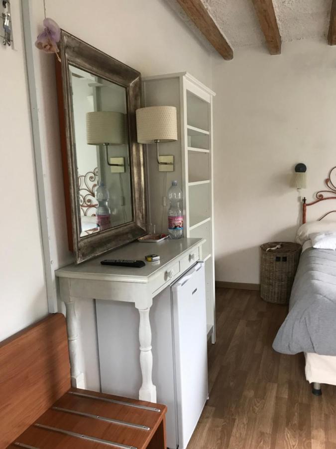 Il Gelsomino Bed & Breakfast อีเซโอ ภายนอก รูปภาพ