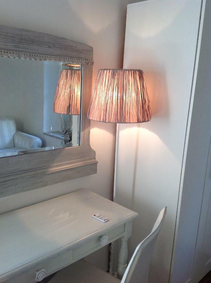 Il Gelsomino Bed & Breakfast อีเซโอ ภายนอก รูปภาพ
